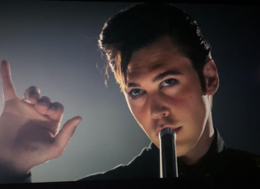 Paw+Post+Movie+Insider%3A+Elvis+Review