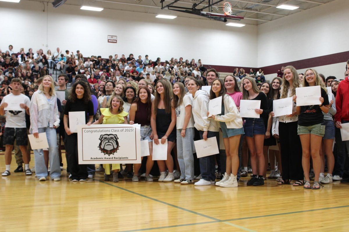 The Senior class of letterman's awards.