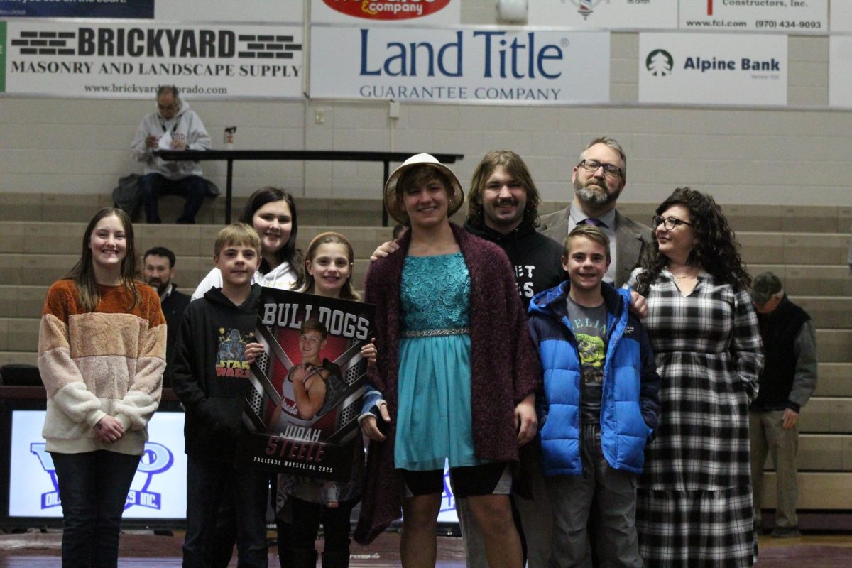 Judah Steele (center) and his family. 