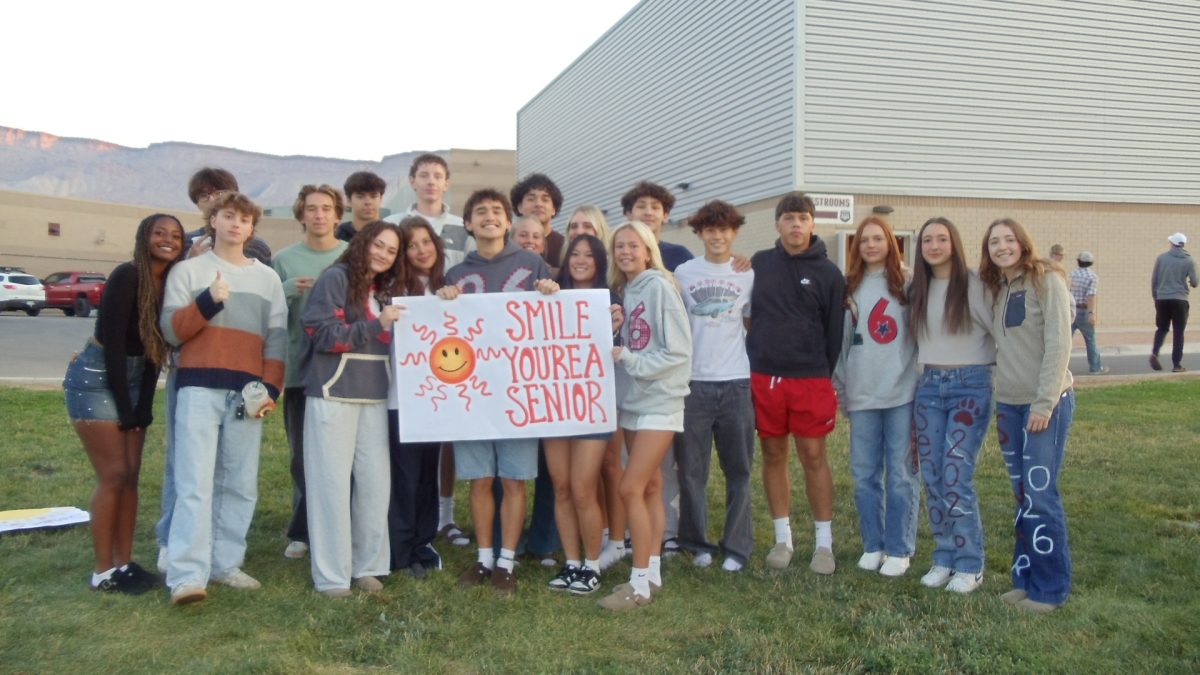Seniors came together for their fleeting moments together at Senior Sunrise. Photo provided by Katalyne Hean.