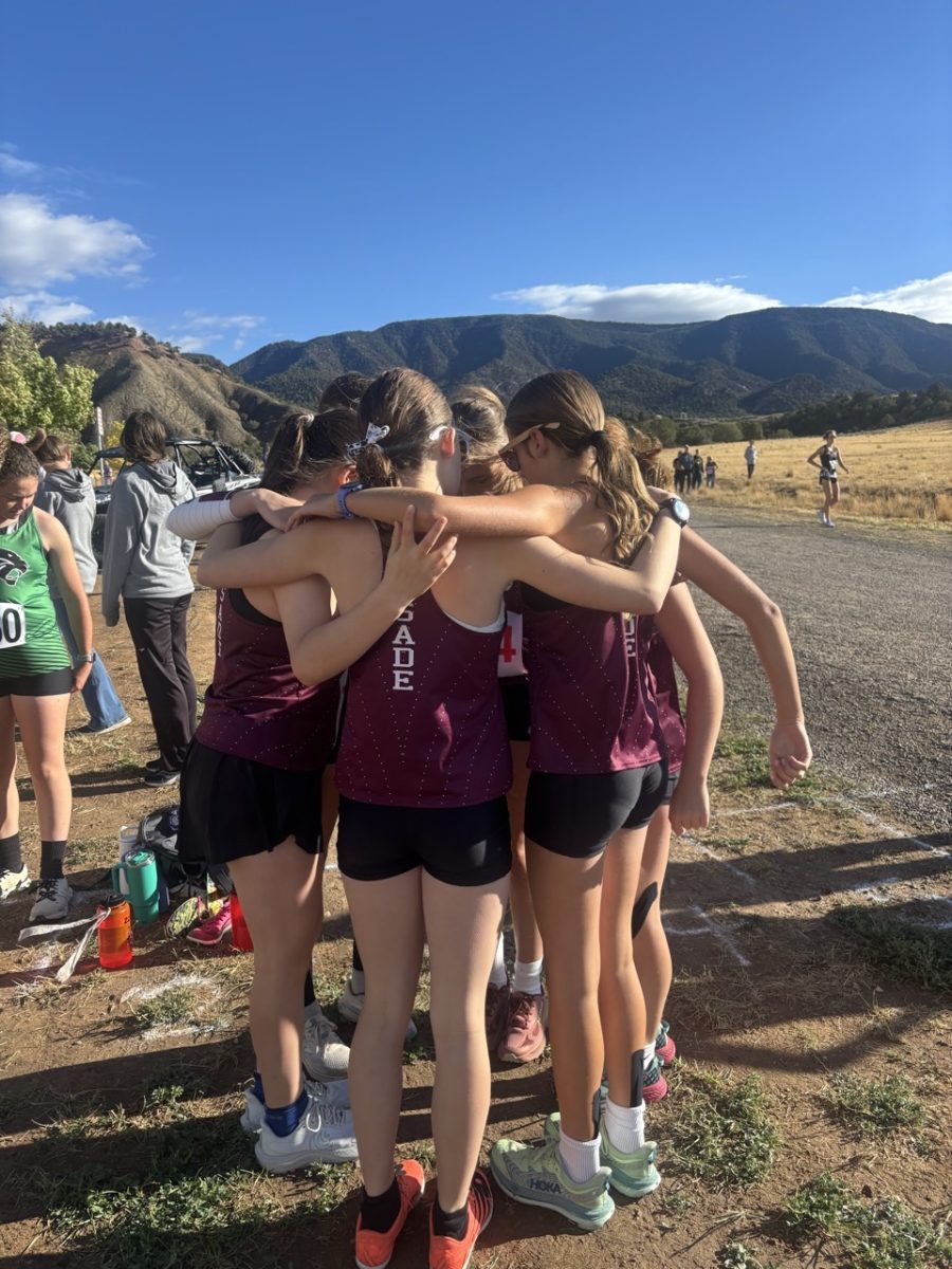 Girls team before start of race