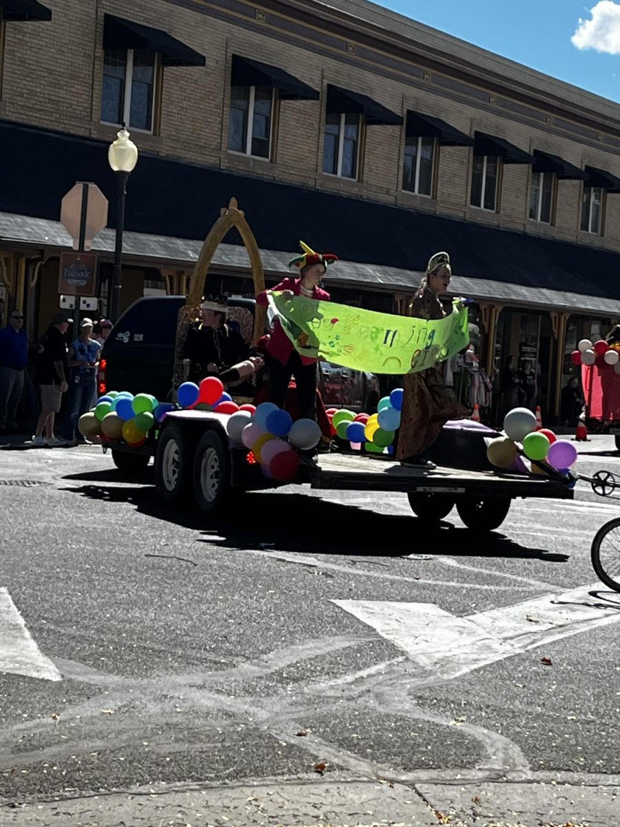  Palisade’s Circus themed Homecoming Parade takes over the streets of downtown Palisade on Friday October 4th. The yearly Parade outline’s tradition as it shows clubs students could join, as well as sports, classes, and organizations. 
