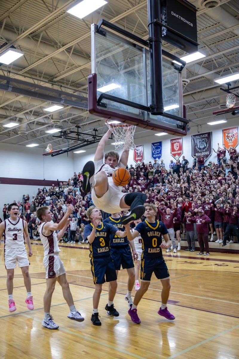 Todd Nodenson dunking